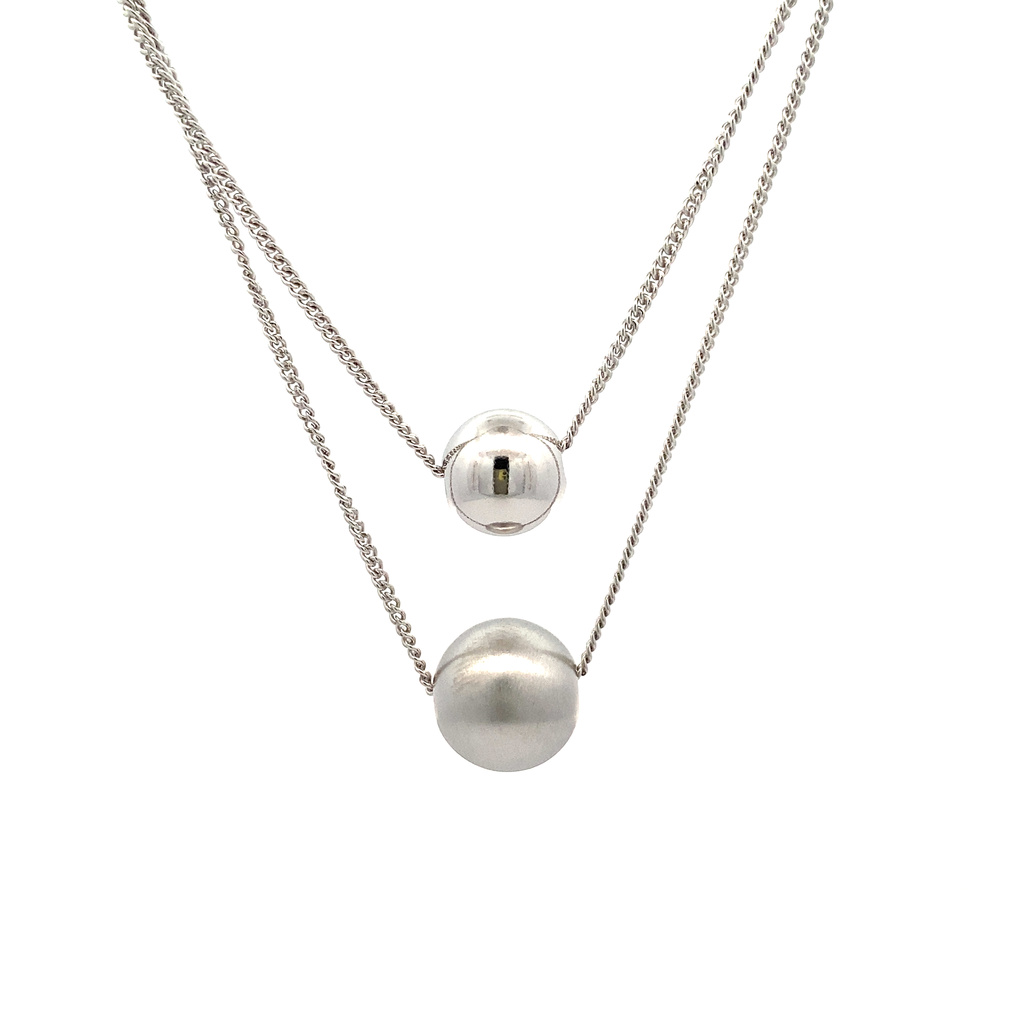 Stříbrný náhrdelník s kuličkami 45cm